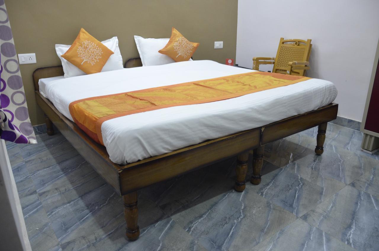 Oyo 7622 Varanasi Stays Dış mekan fotoğraf